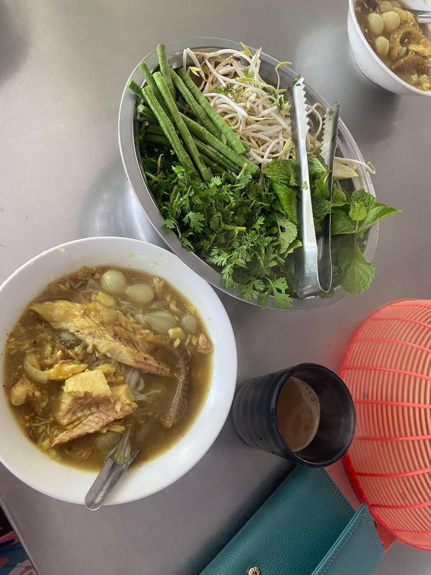 ပွါးလေး ပုသိမ်ရသာ ငါးရံ့မုန့်ဟင်းခါး ဟင်းရည်ခြောက်