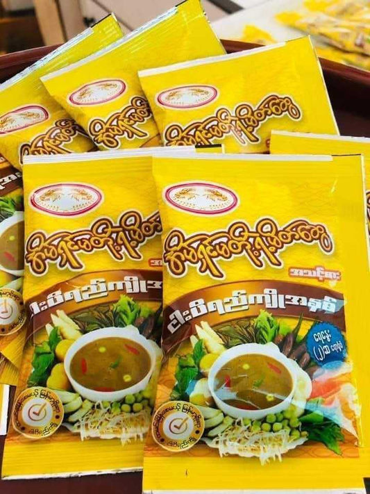 ရွှေပုစွန်ငါးပိရည်ကျိုအနှစ် 30g