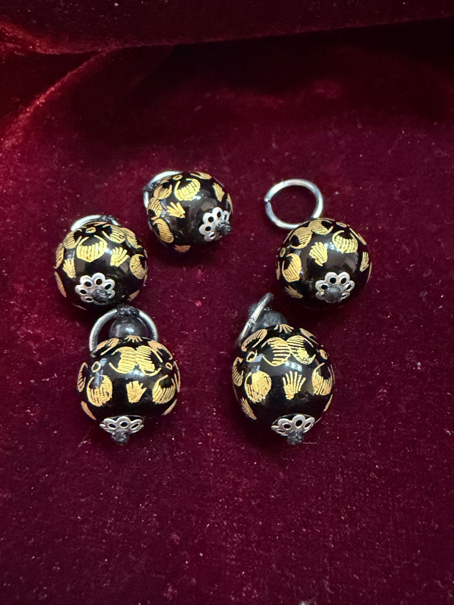 ယွန်း ကြယ်သီး (03)