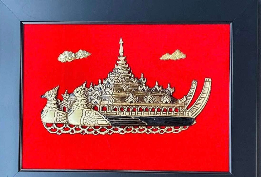မြန်မာ့ရိုးရာ ကြေးပန်းချီ (ကရဝိတ်) 18” x 13”